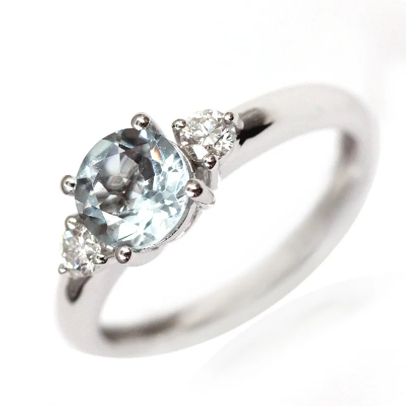 14Kt White Gold Aquamarine and Diamond Ring