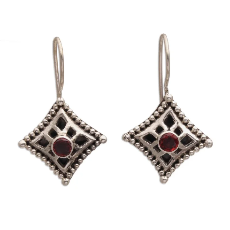 Handmade Sterling Silver 'Temple Window' Garnet Earrings (Indonesia) - 1.3L*0.8W