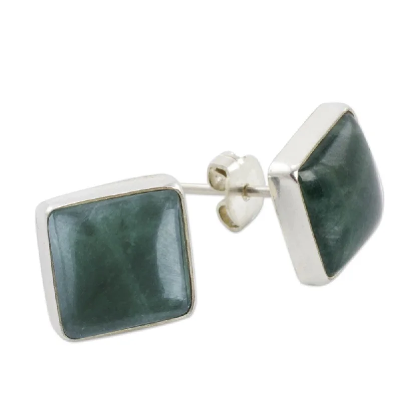 Handmade Sterling Silver 'Life Divine' Jade Earrings (Guatemala)