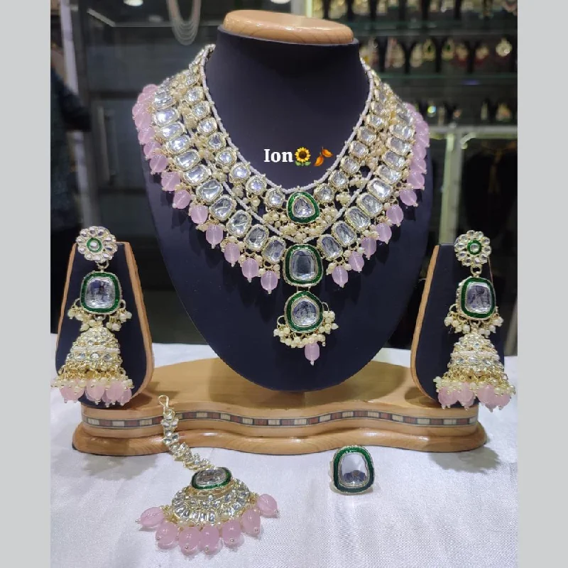 Lucentarts Jewellery Gold Plated Kundan Stone And Pearls Choker Necklace Set